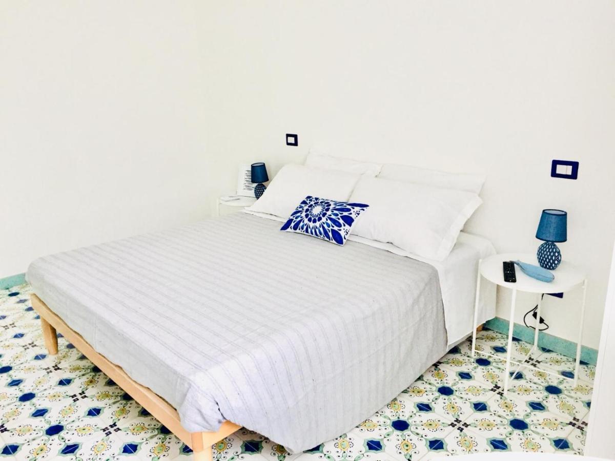 L'Alice B&B Salerno Bagian luar foto