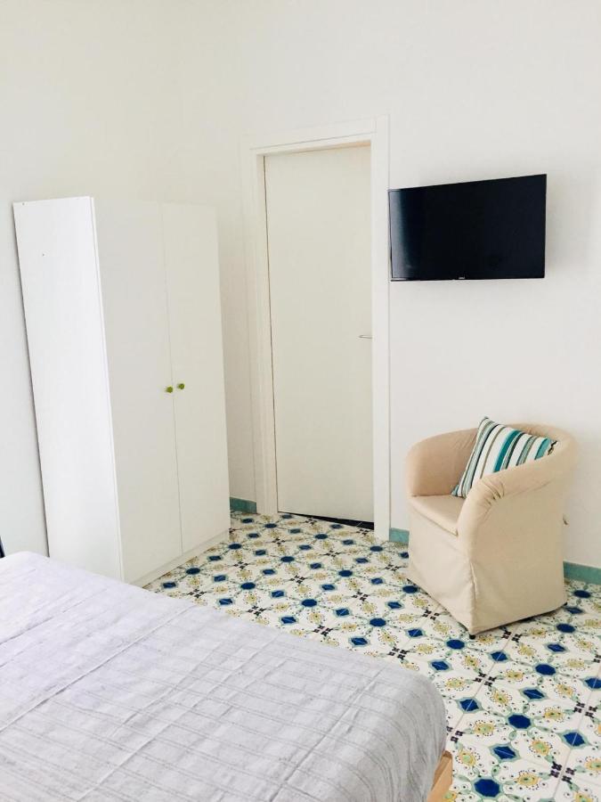 L'Alice B&B Salerno Bagian luar foto